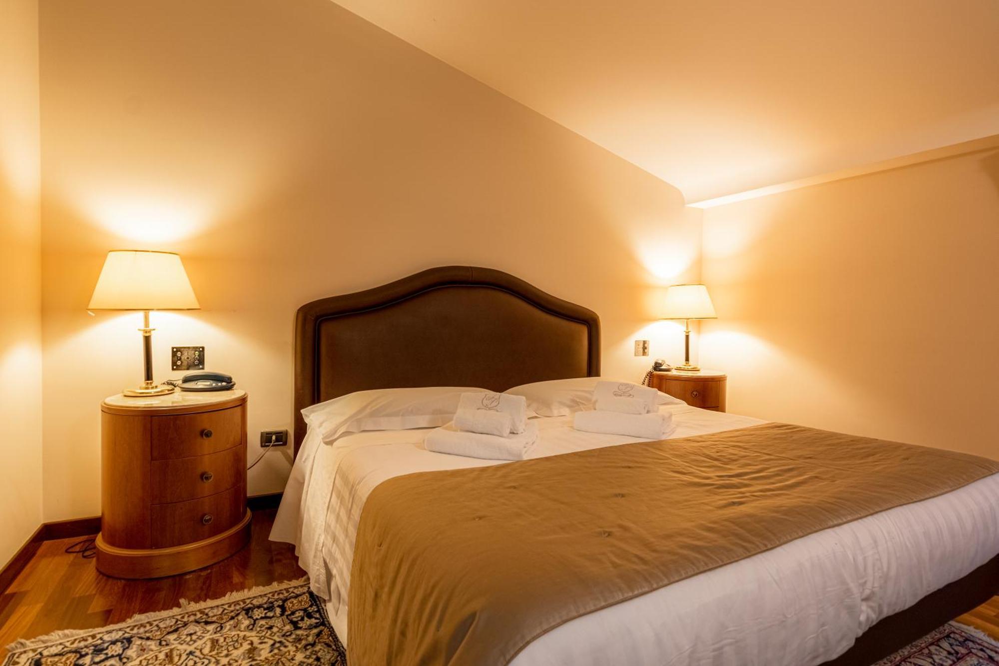 Hotel Cala Del Porto Vibo Valentia Marina Eksteriør bilde