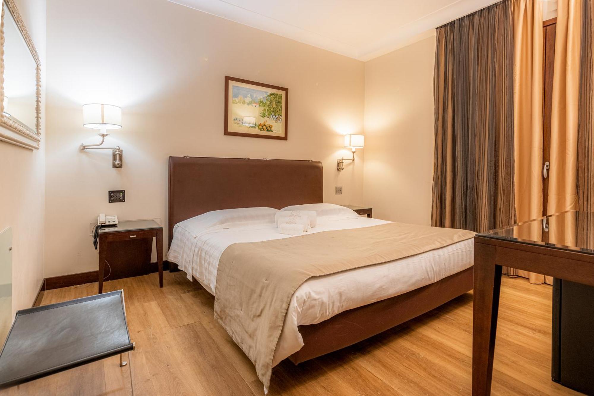 Hotel Cala Del Porto Vibo Valentia Marina Eksteriør bilde