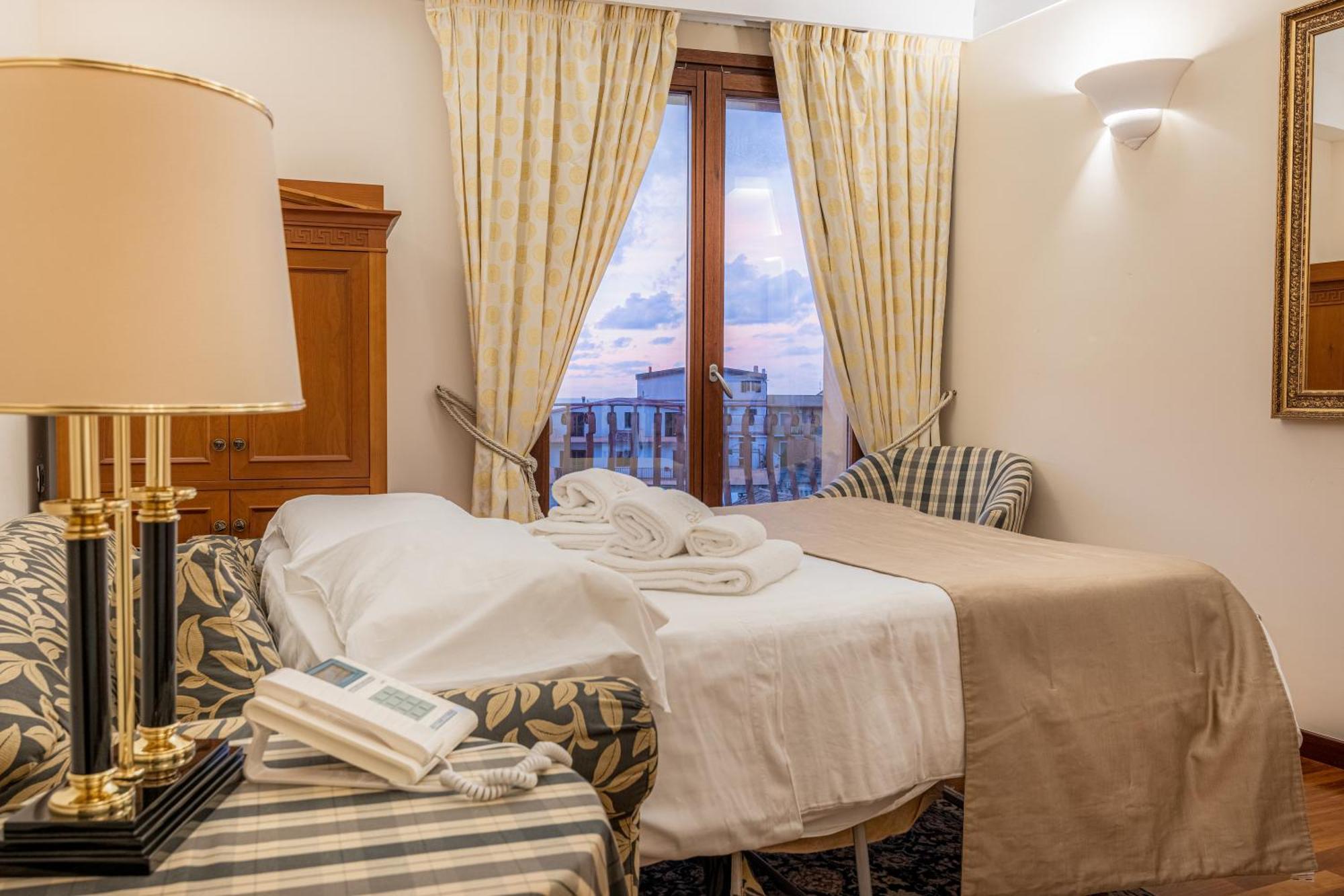 Hotel Cala Del Porto Vibo Valentia Marina Eksteriør bilde