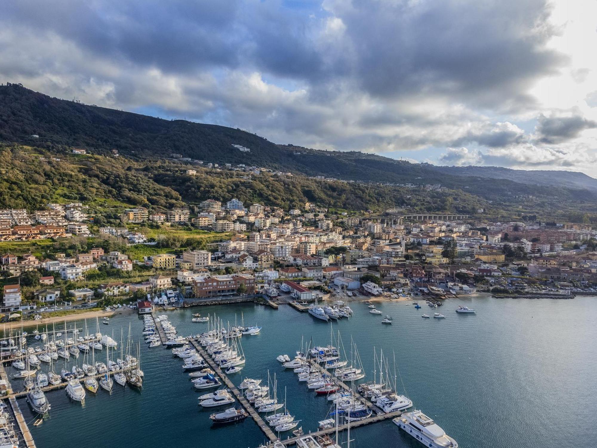 Hotel Cala Del Porto Vibo Valentia Marina Eksteriør bilde